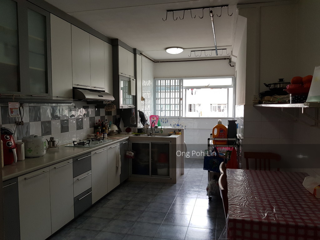 Blk 661 Hougang Avenue 4 (Hougang), HDB 3 Rooms #197859452